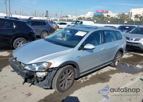 2017 Volkswagen Golf Alltrack Tsi S/Tsi Se/Tsi Sel z USA, uszkodzony, nr VIN 3VWH17AU0HM520456